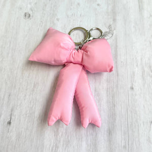 COQUETTE BOW PUFF KEYCHAIN IN PINK-KEYCHAIN-MODE-Couture-Boutique-Womens-Clothing